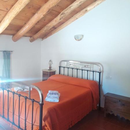 Casa Rural El Cortijo Nuevo, En El Cerezo Dış mekan fotoğraf