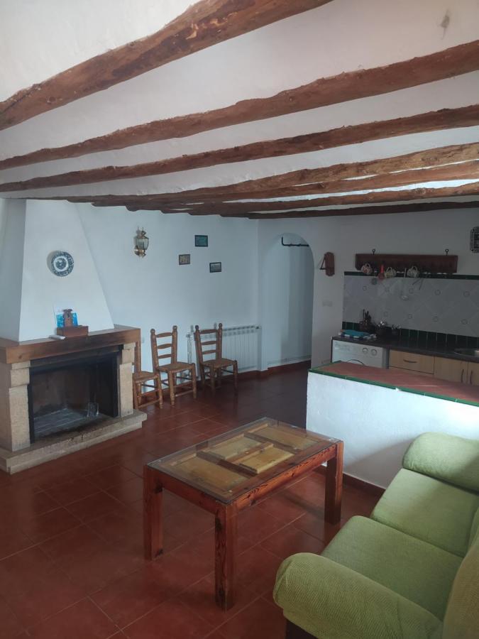 Casa Rural El Cortijo Nuevo, En El Cerezo Dış mekan fotoğraf